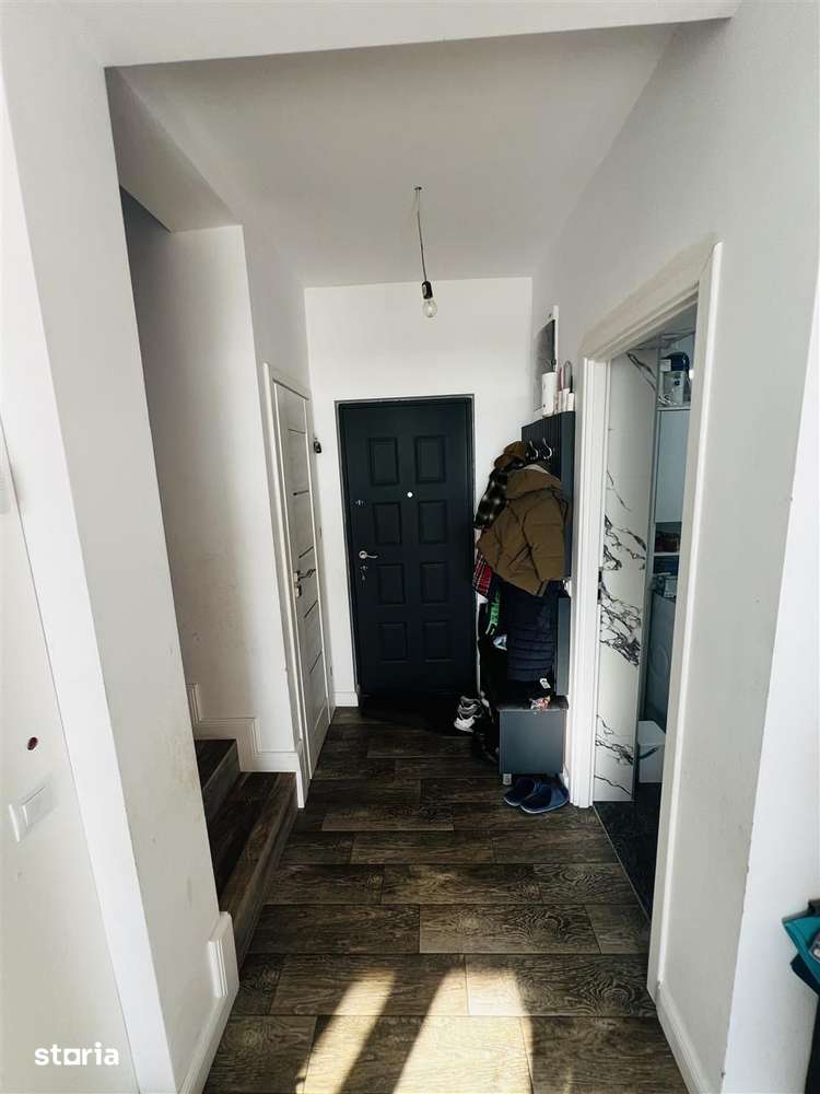 Casa de vanzare tip duplex Nojorid - Imagine principală: 3/14