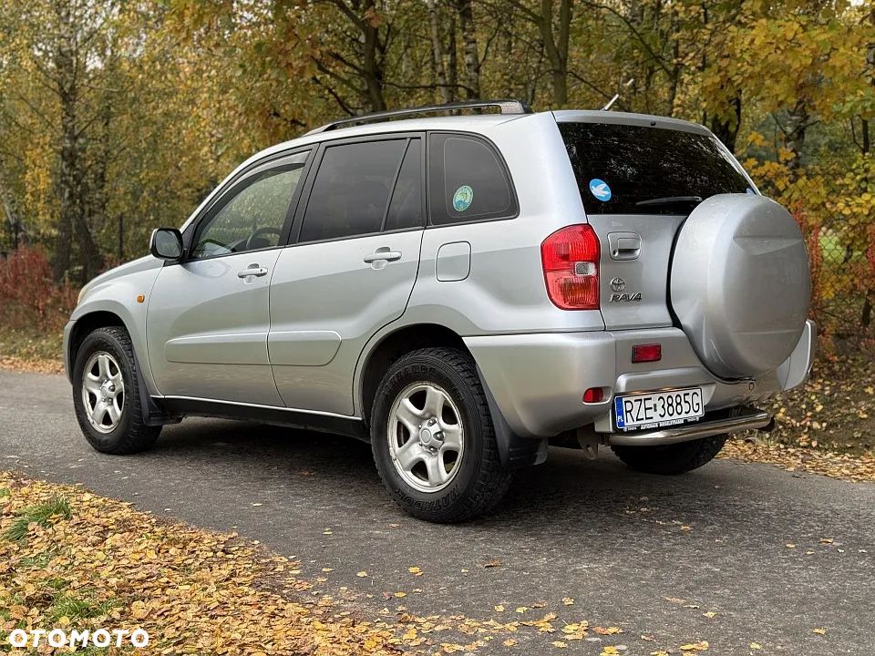 Toyota RAV4 1.8 VVT-i Luna 2WD - 18