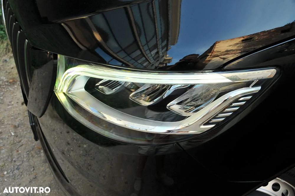Mercedes-Benz SPRINTER - 32
