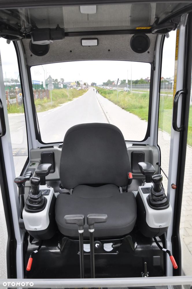 Wacker Neuson ET18 MAŁO MTG JAK NOWA!!! ŁYŻKA SKARPOWA HYDRAULICZNA WYJŚCIA HYDRAULICZNE - 18