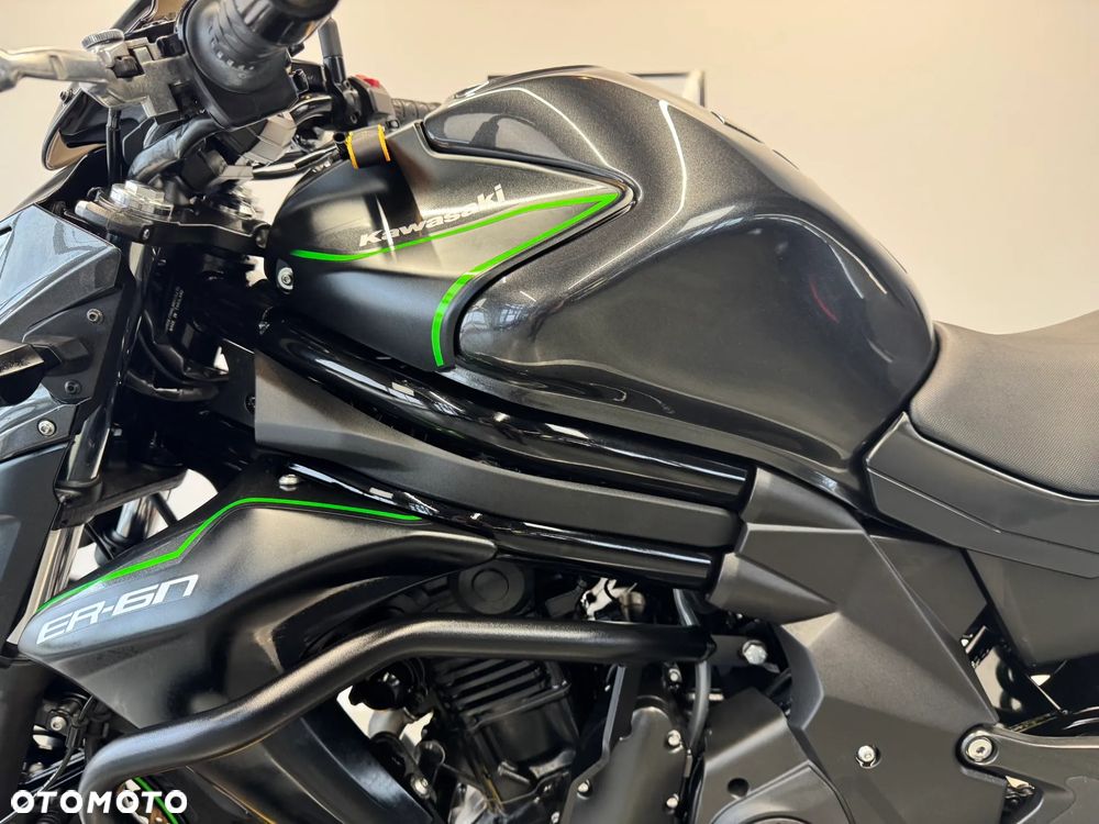 Kawasaki ER - 22