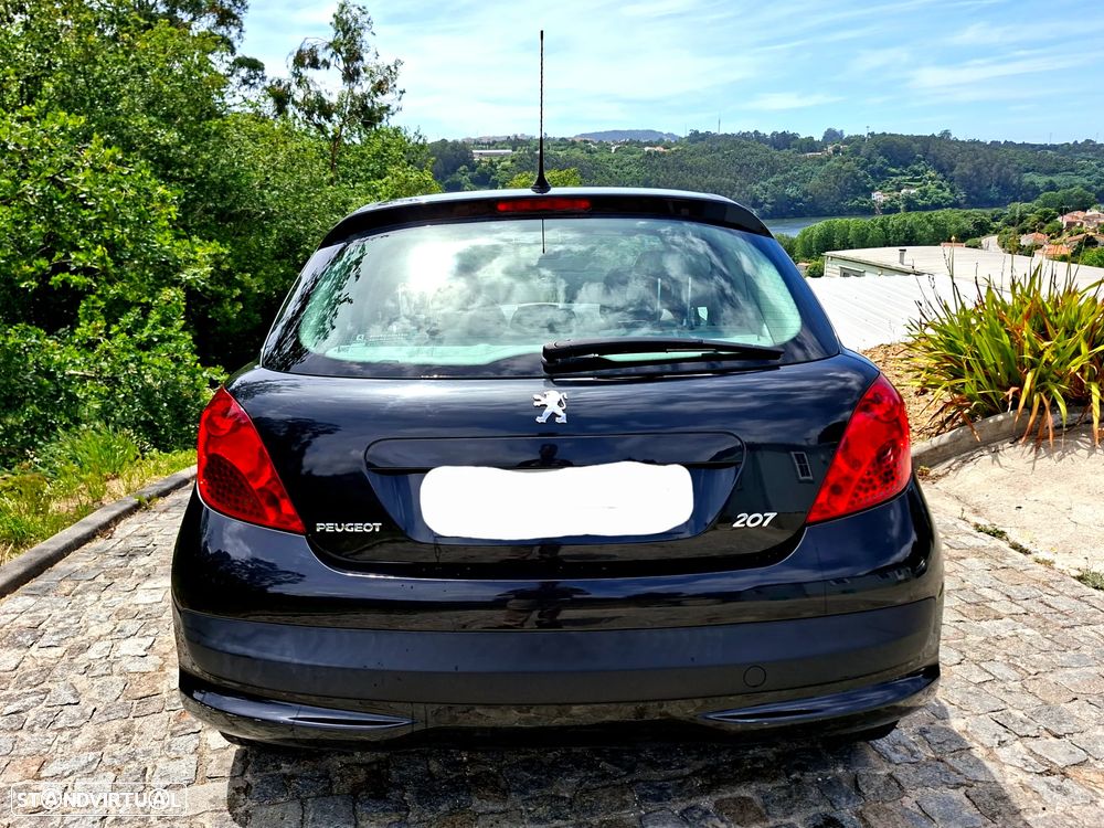 Peugeot 207 1.4 16V Premium - 6