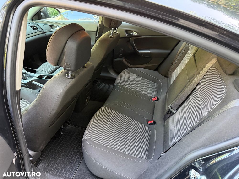 Opel Insignia 2.0 CDTI - 11