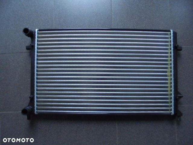 CHŁODNICA WODY VW CADDY EOS JETTA 1K0121251P / Q - 1