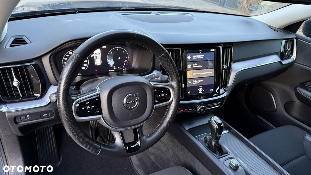 Volvo V60 D3 Momentum - 19