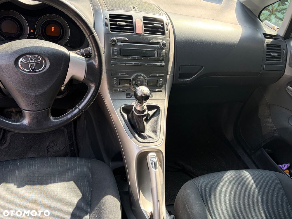Toyota Auris - 3