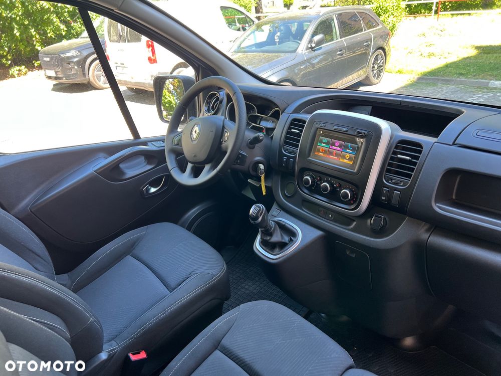 Renault Trafic L2H1 Long - 18