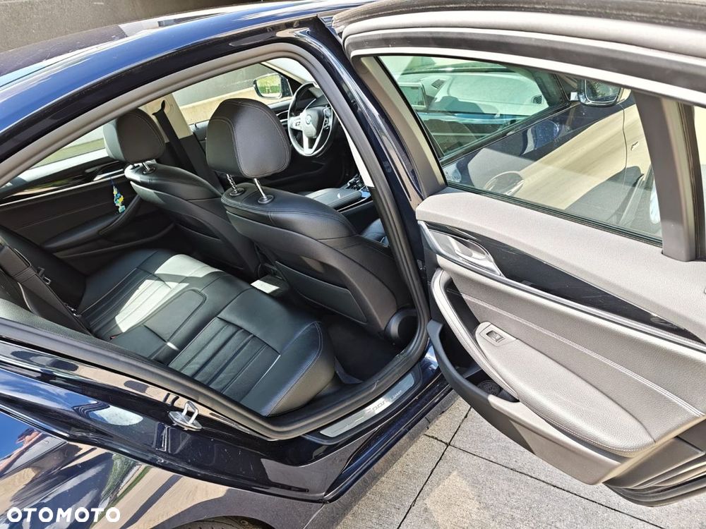BMW Seria 5 520d xDrive Sport Line - 14