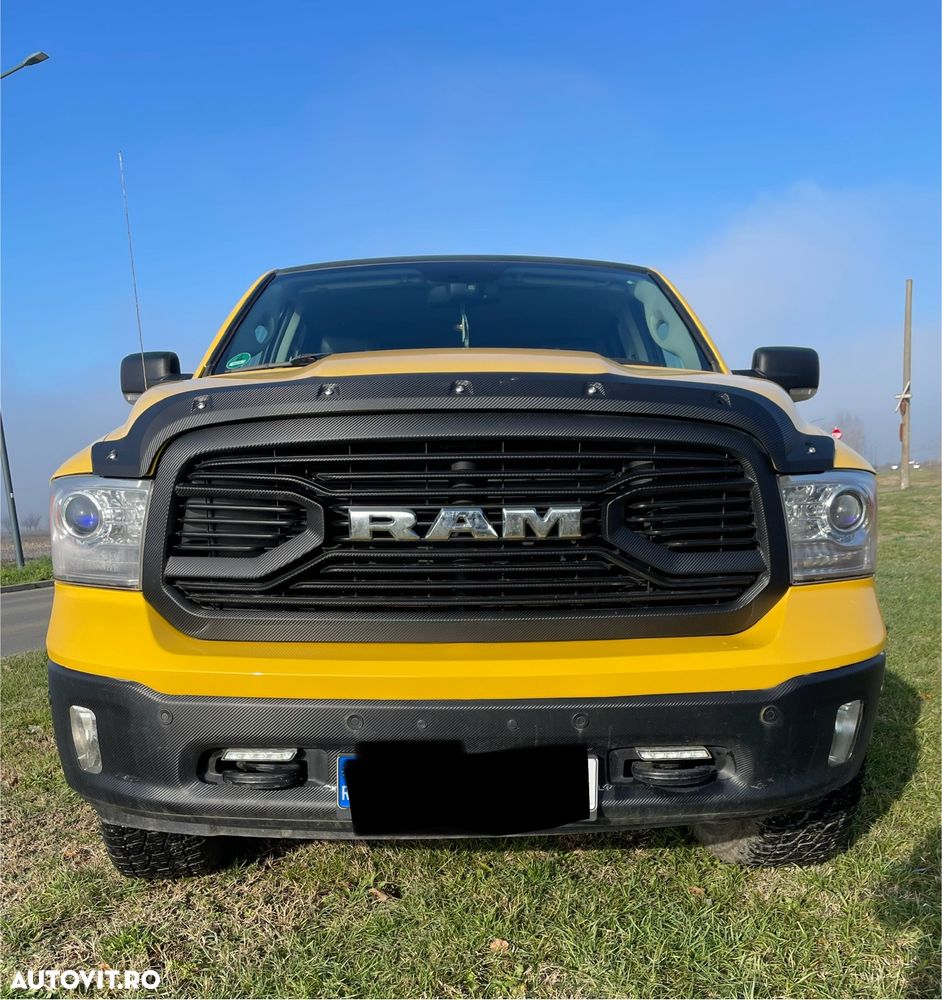 Dodge RAM - 8