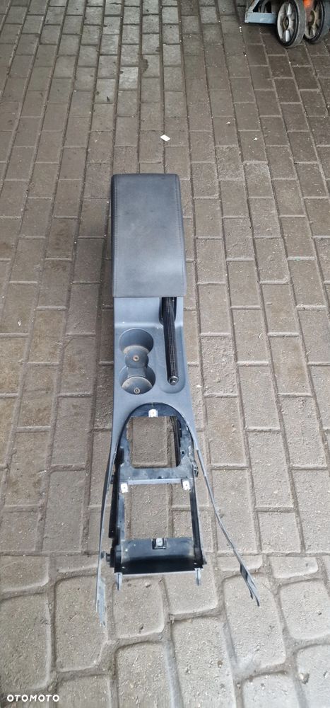 PODŁOKIETNIK VW TOURAN I - 3