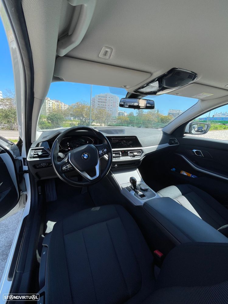 BMW 320 d Aut. Sport Line - 6