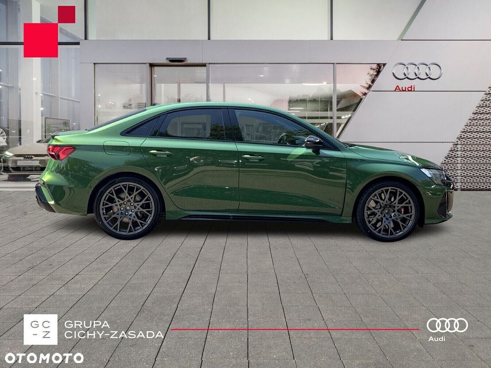 Audi RS3 Limousine - 8