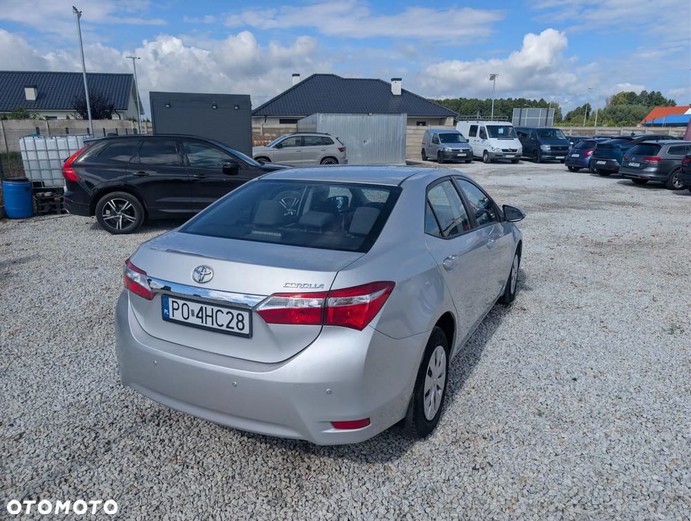 Toyota Corolla 1.4 D-4D Comfort - 11