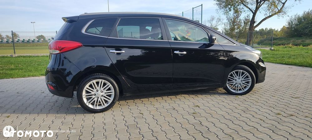 Kia Carens 1.7 CRDi M 7os - 14