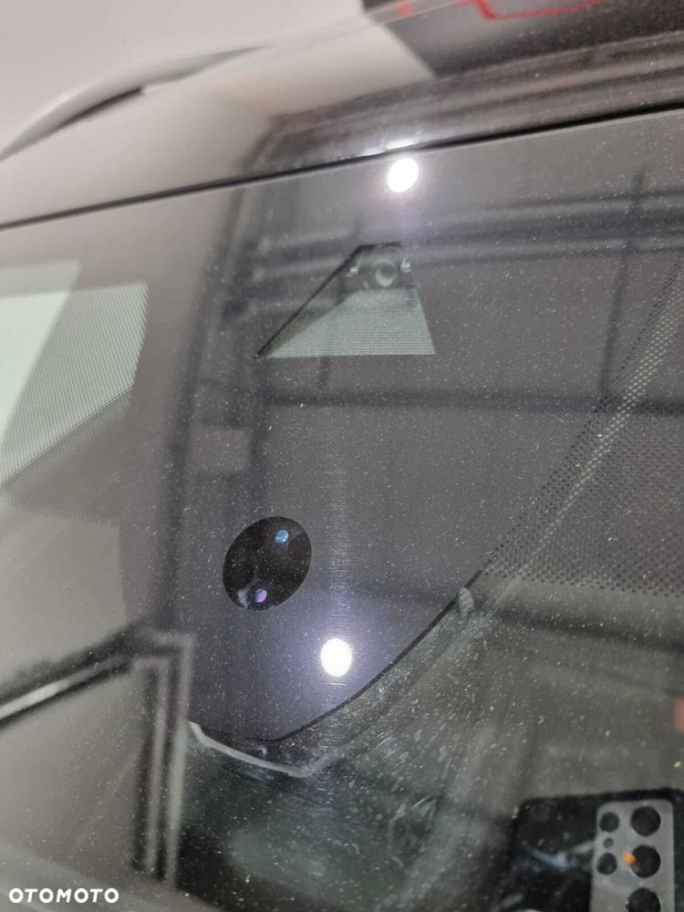 Volkswagen T-Roc - 31