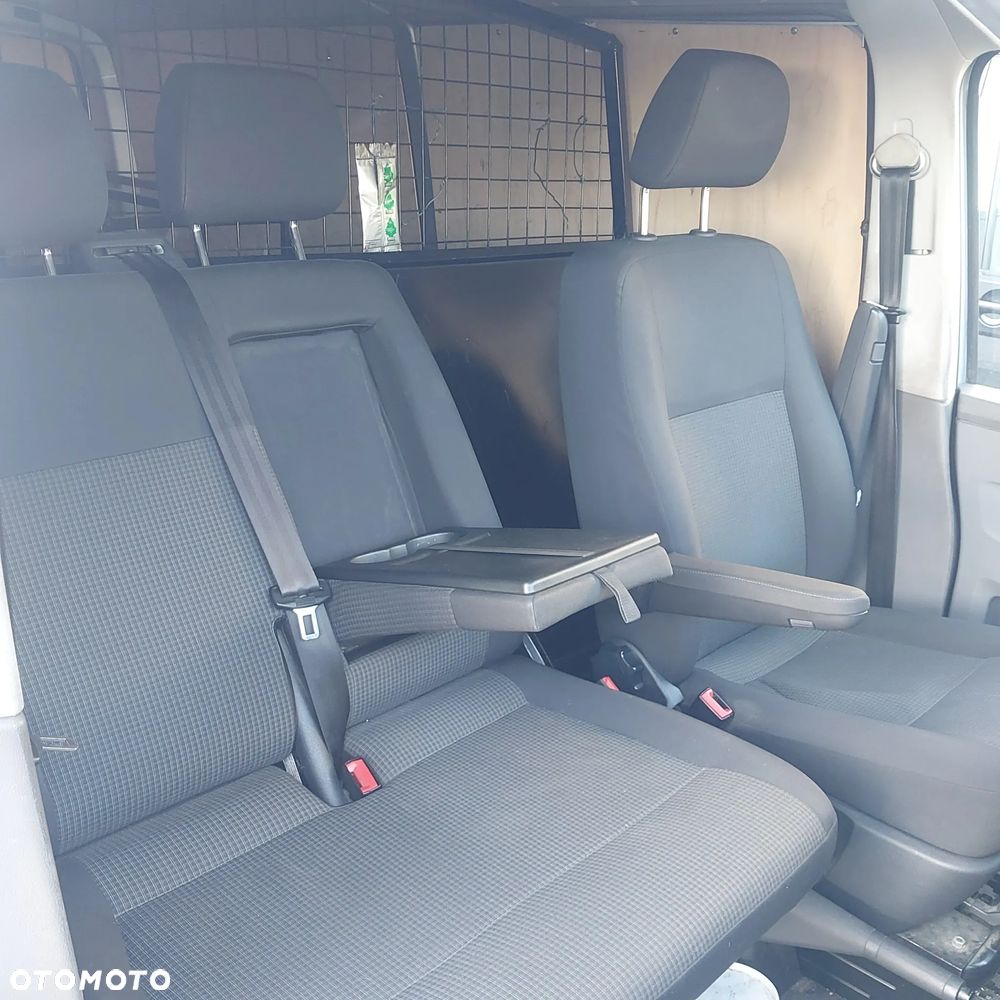 Volkswagen Transporter Kombi L2H1 4Motion DSG - 19