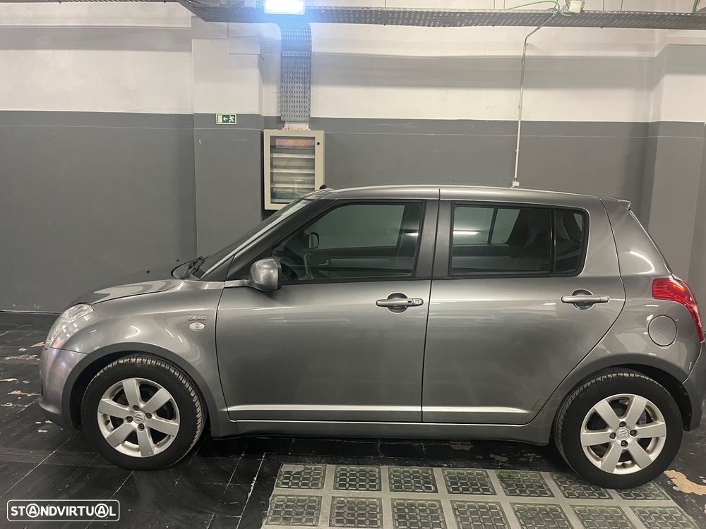 Suzuki Swift 1.3 DDiS Sport - 8