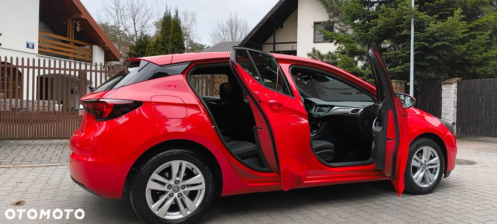 Opel Astra 1.2 T Elegance S&S - 13