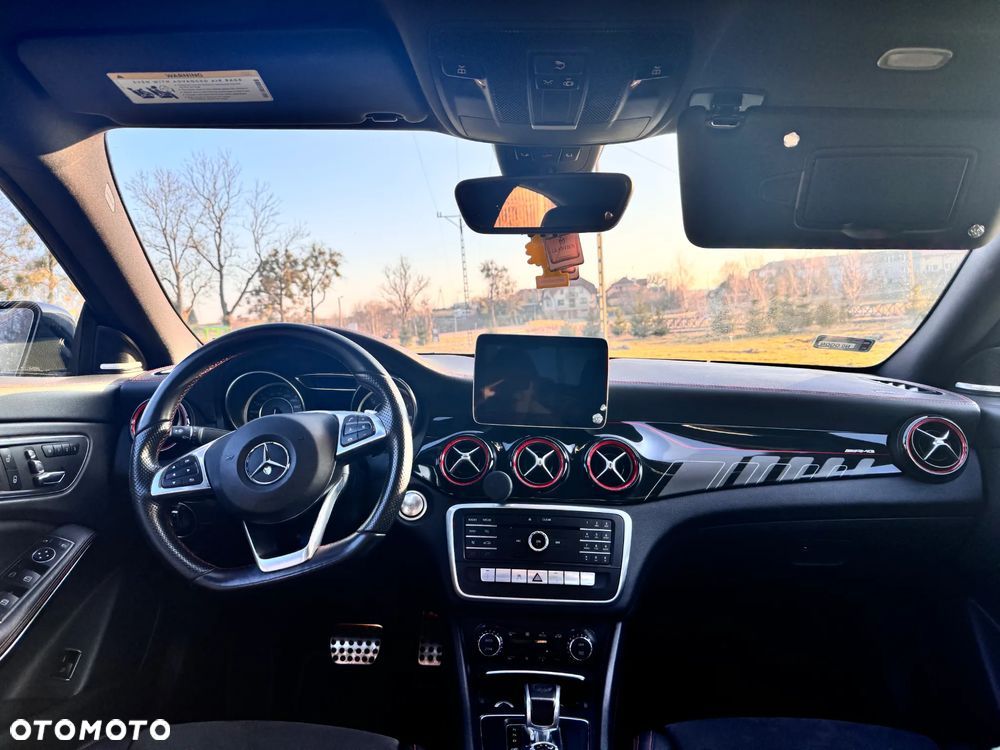 Mercedes-Benz CLA AMG 45 4-Matic - 22