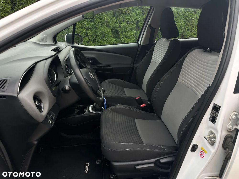 Toyota Yaris 1.5 Dynamic - 7