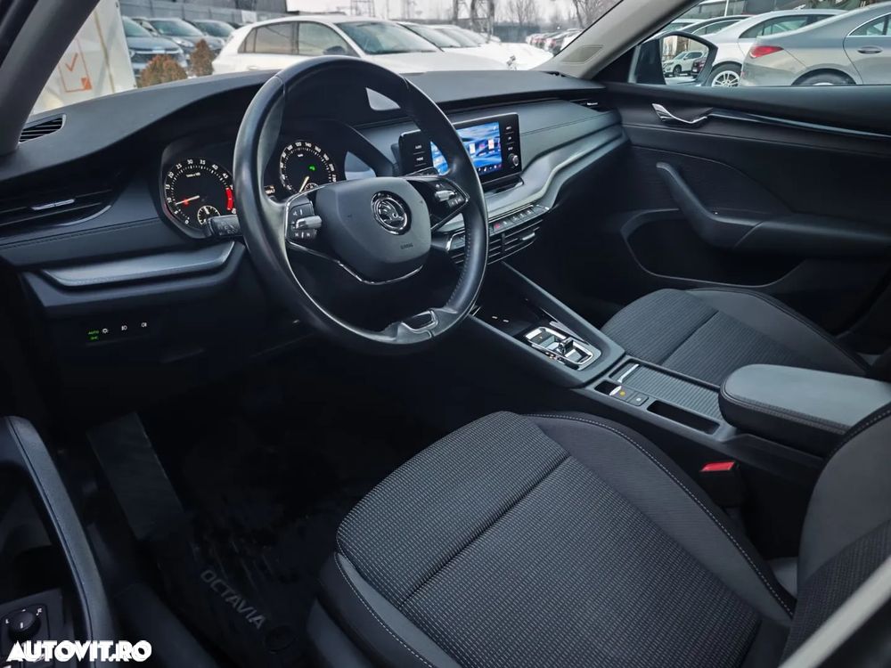 Skoda Octavia 2.0 TDI DSG Ambition - 12