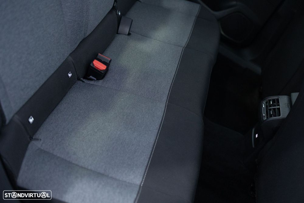 Citroën C4 X 1.2 Hybrid Max e-DSC6 - 38