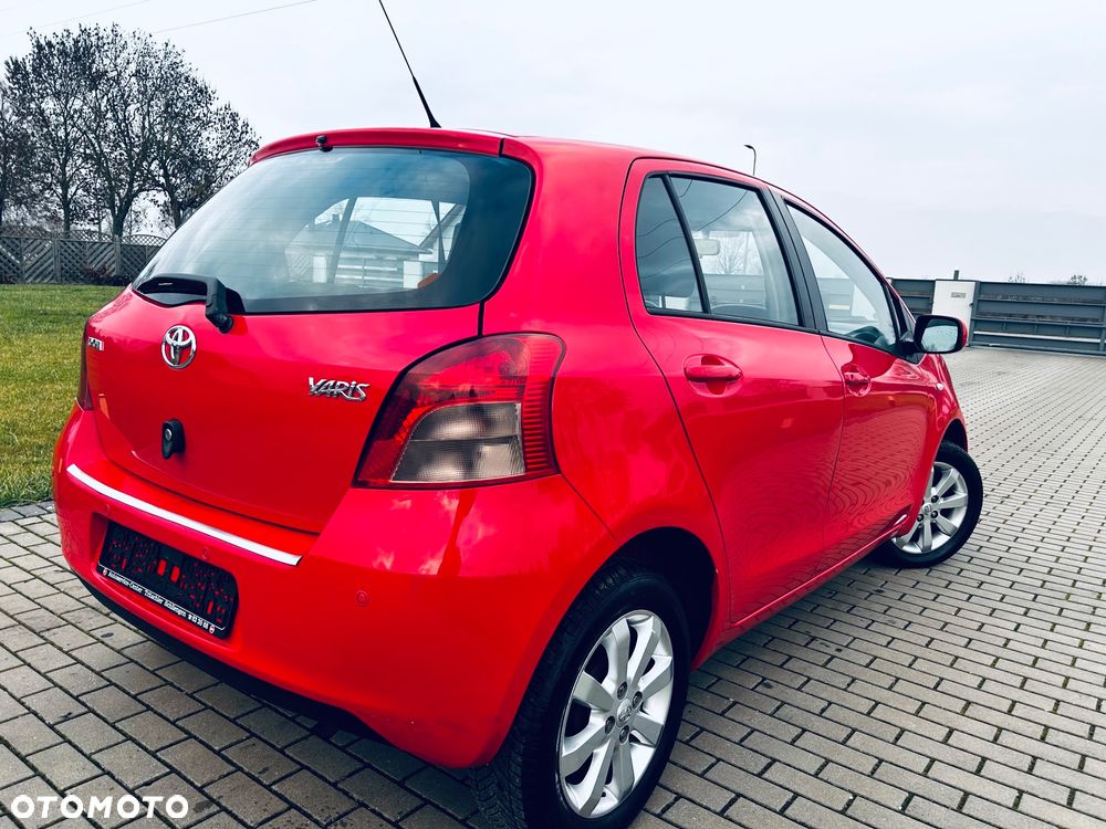 Toyota Yaris 1.0 VVT-i Life - 4