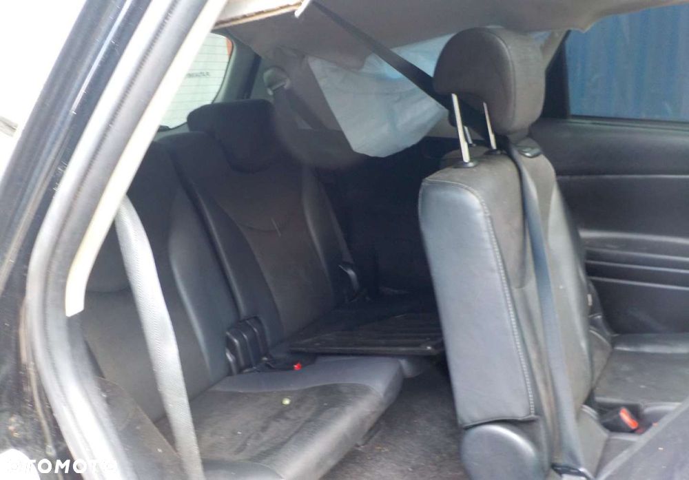 Toyota Prius+ - 16