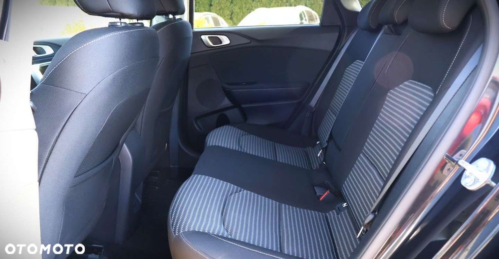Kia Ceed - 17