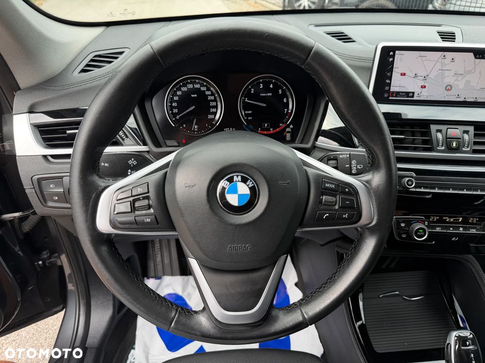 BMW X1 sDrive18i Sport Line - 25