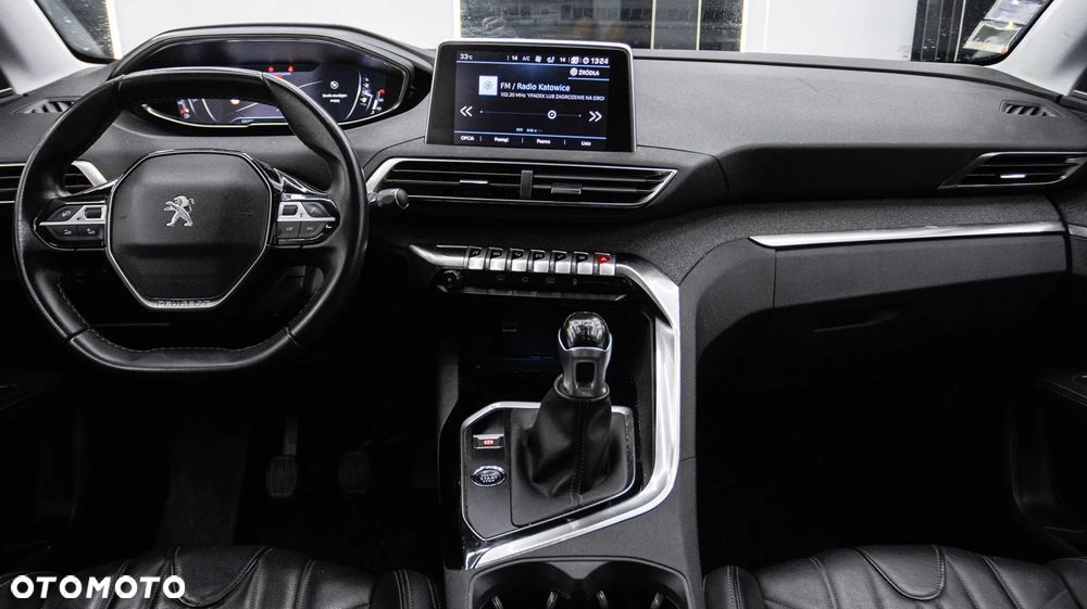 Peugeot 3008 1.2 PureTech Allure S&S - 16