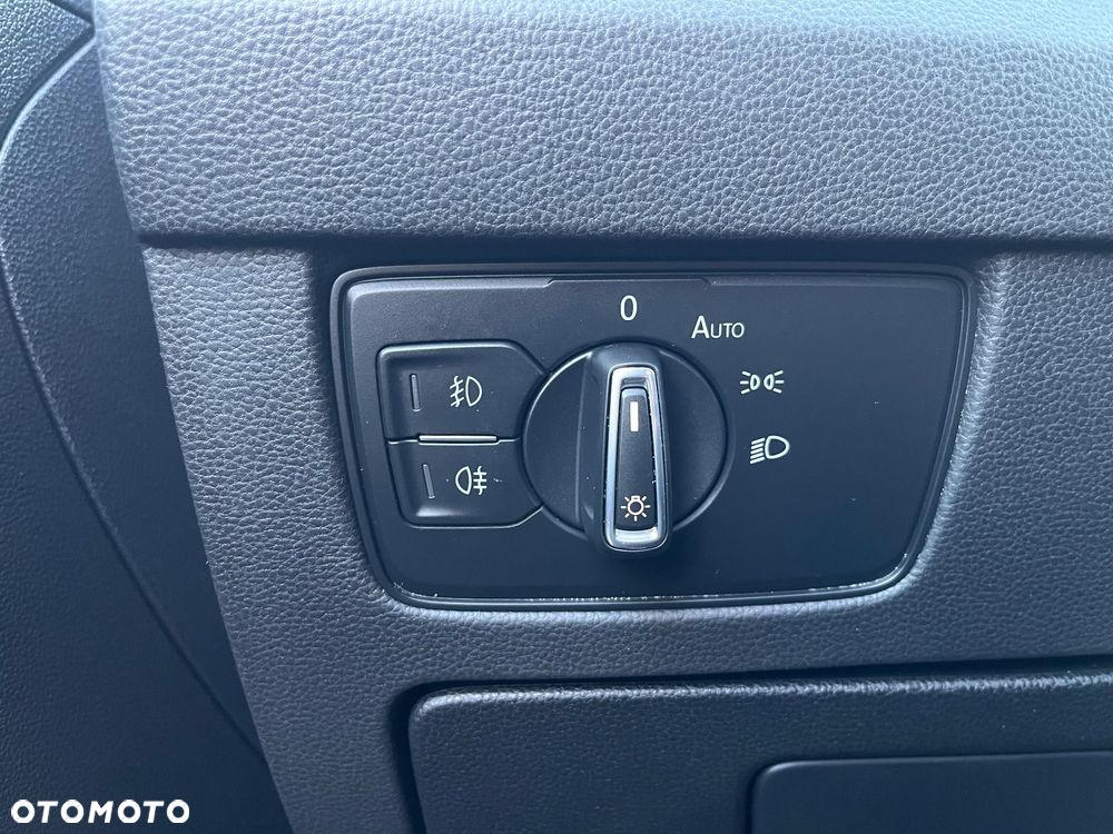 Volkswagen Passat Variant 1.5 TSI OPF DSG Business - 24