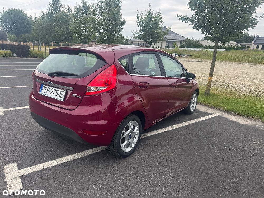 Ford Fiesta 1.6 Titanium EU5 - 4