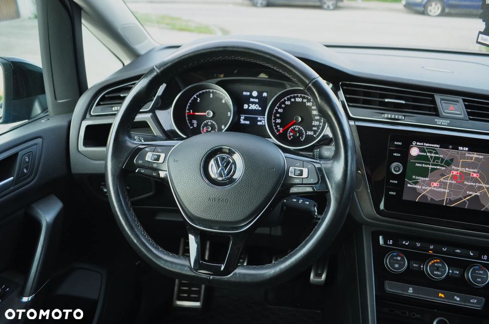 Volkswagen Touran 2.0 TDI SCR IQ.DRIVE - 13