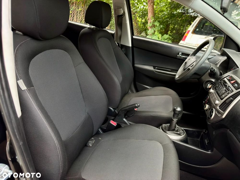 Hyundai i20 1.25 Wersja Jubileuszowa - 9