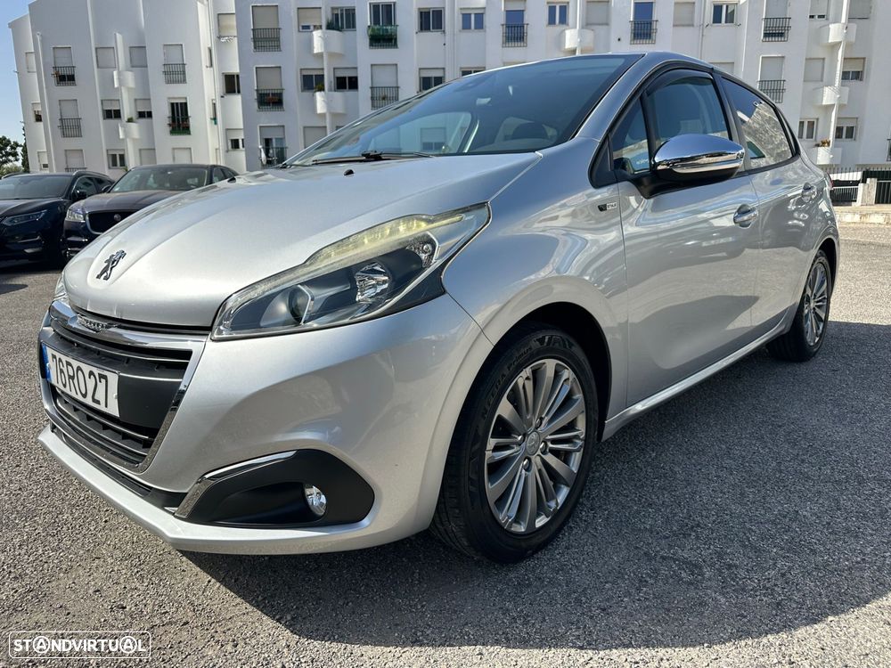 Peugeot 208 1.2 PureTech Style - 2