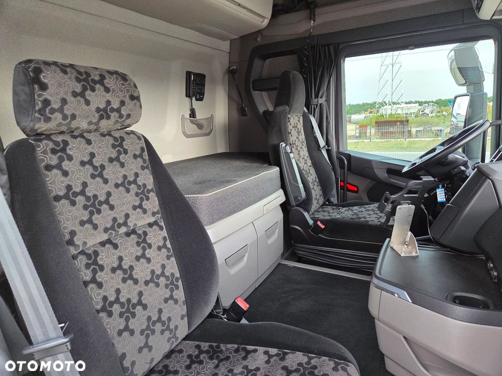 Scania R450/ 4 PODUSZKI TYŁ/ KLIMA POSTOJOWA/ ALUFELGI/ NAVI/ SERWIS NIEMCY - 29
