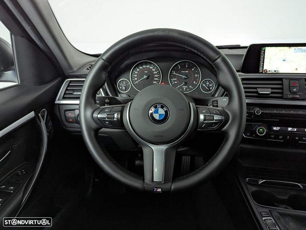 BMW 318 d Line Sport - 18