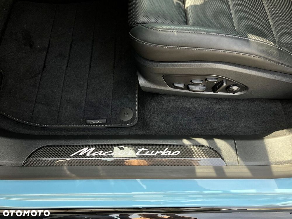 Porsche Macan - 17