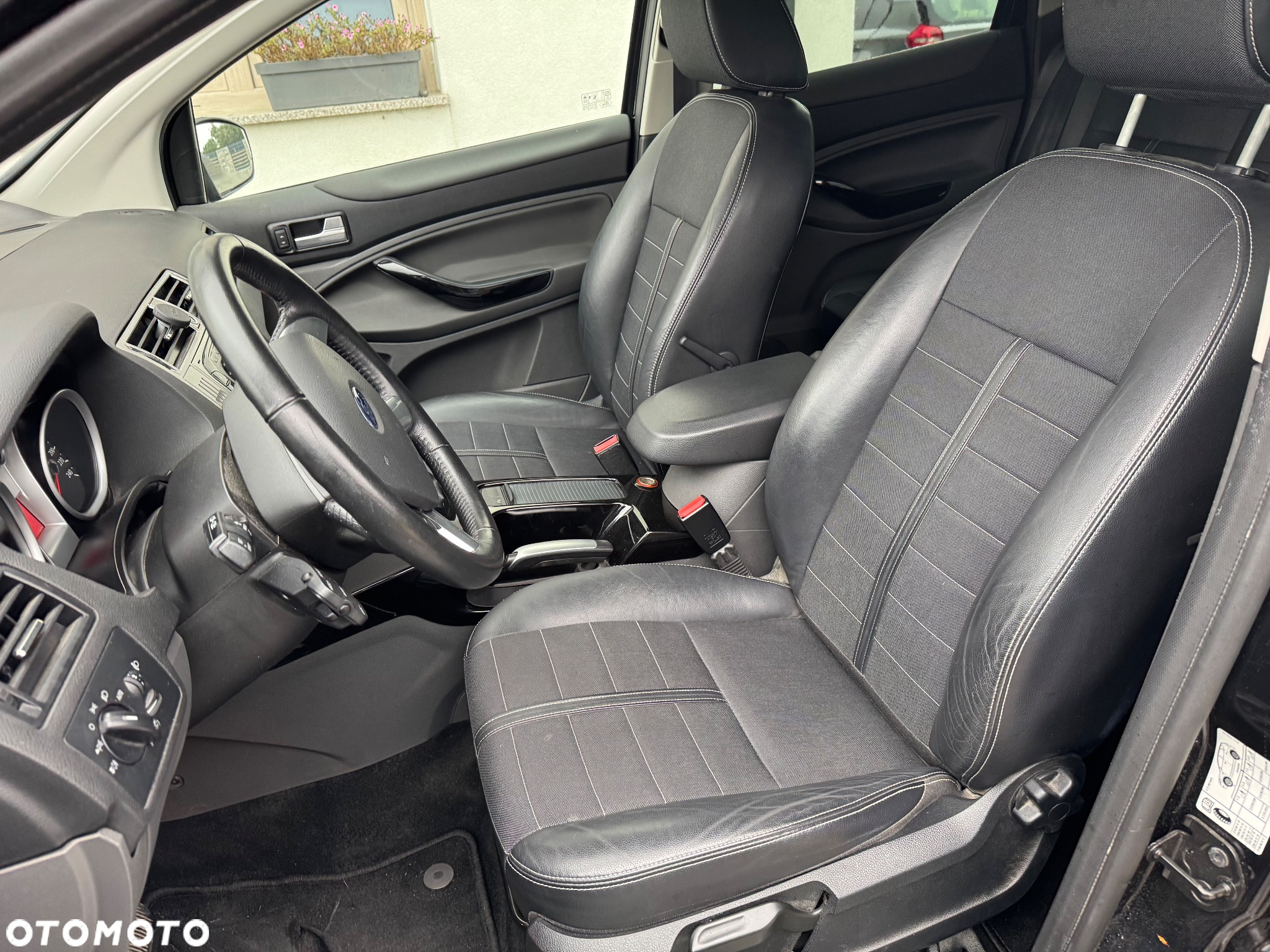 Ford Kuga 2.0 TDCi 4x4 Titanium - 18