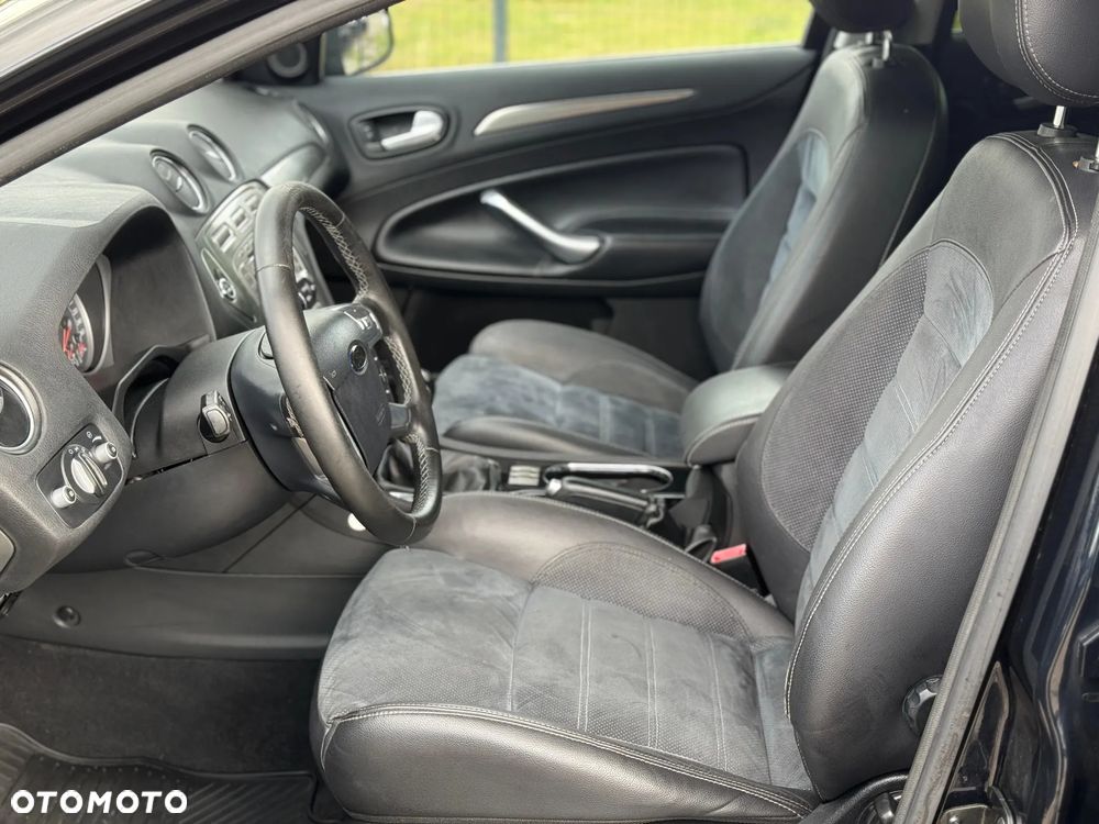 Ford Mondeo 2.2 TDCi Black Magic - 13