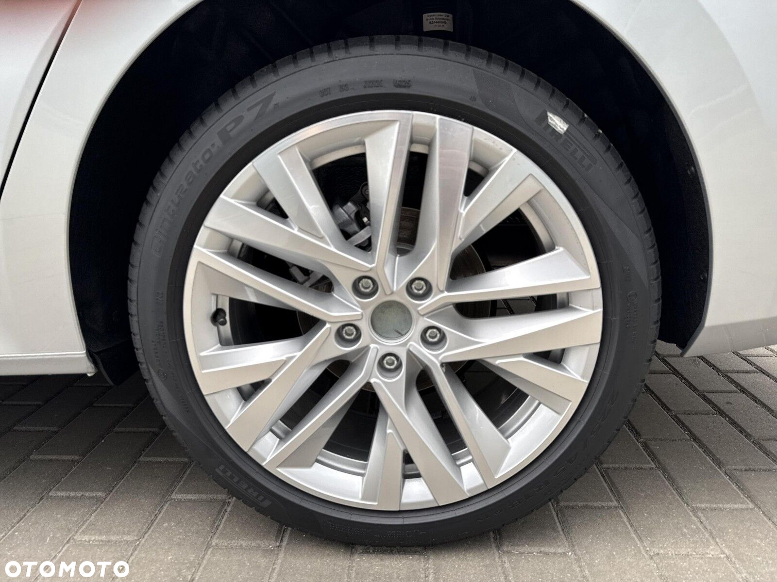 Skoda Octavia 1.5 TSI mHEV Selection DSG - 9