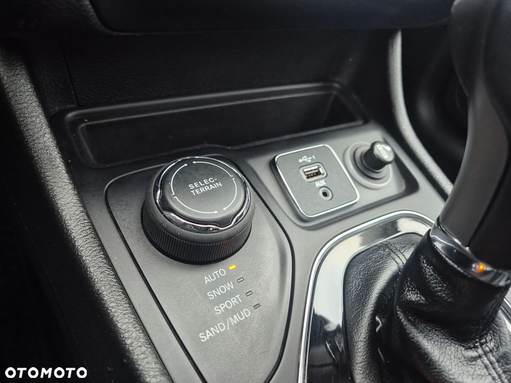 Jeep Cherokee 2.2 MJ II Active Drive I Automatik Overland - 28