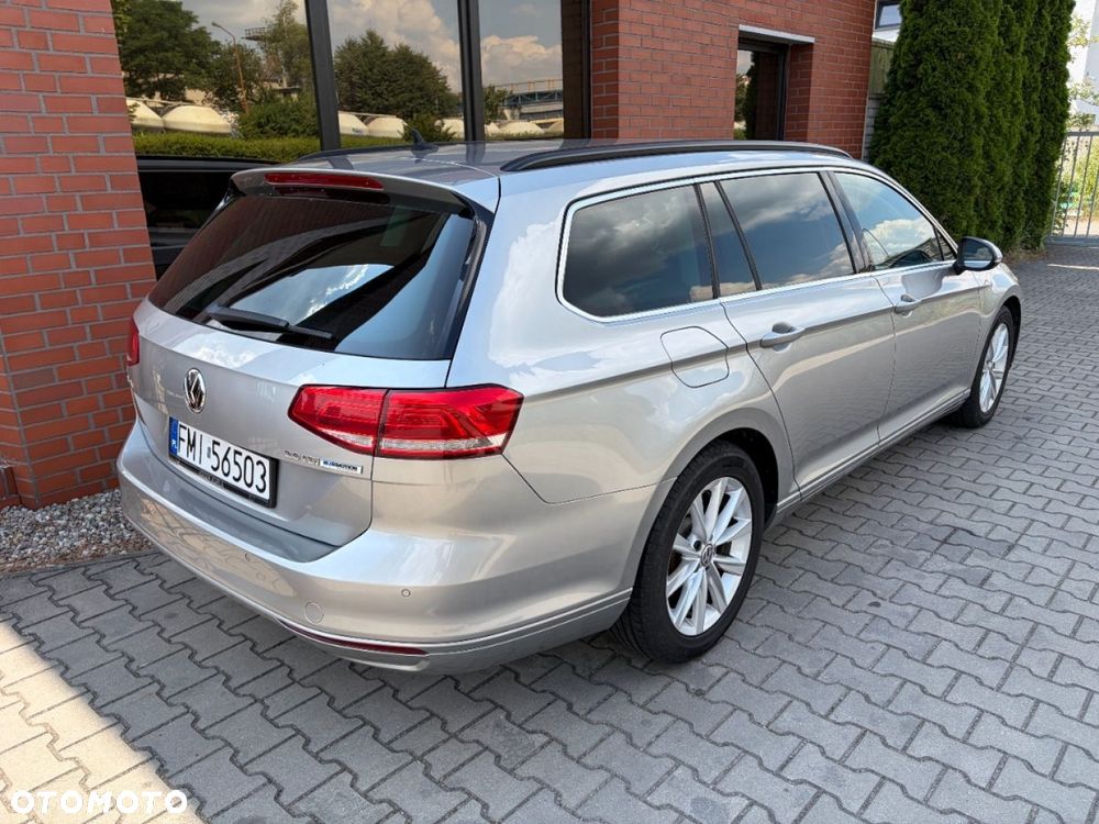 Volkswagen Passat Variant 2.0 TDI SCR DSG BlueMotion Comfortline - 3