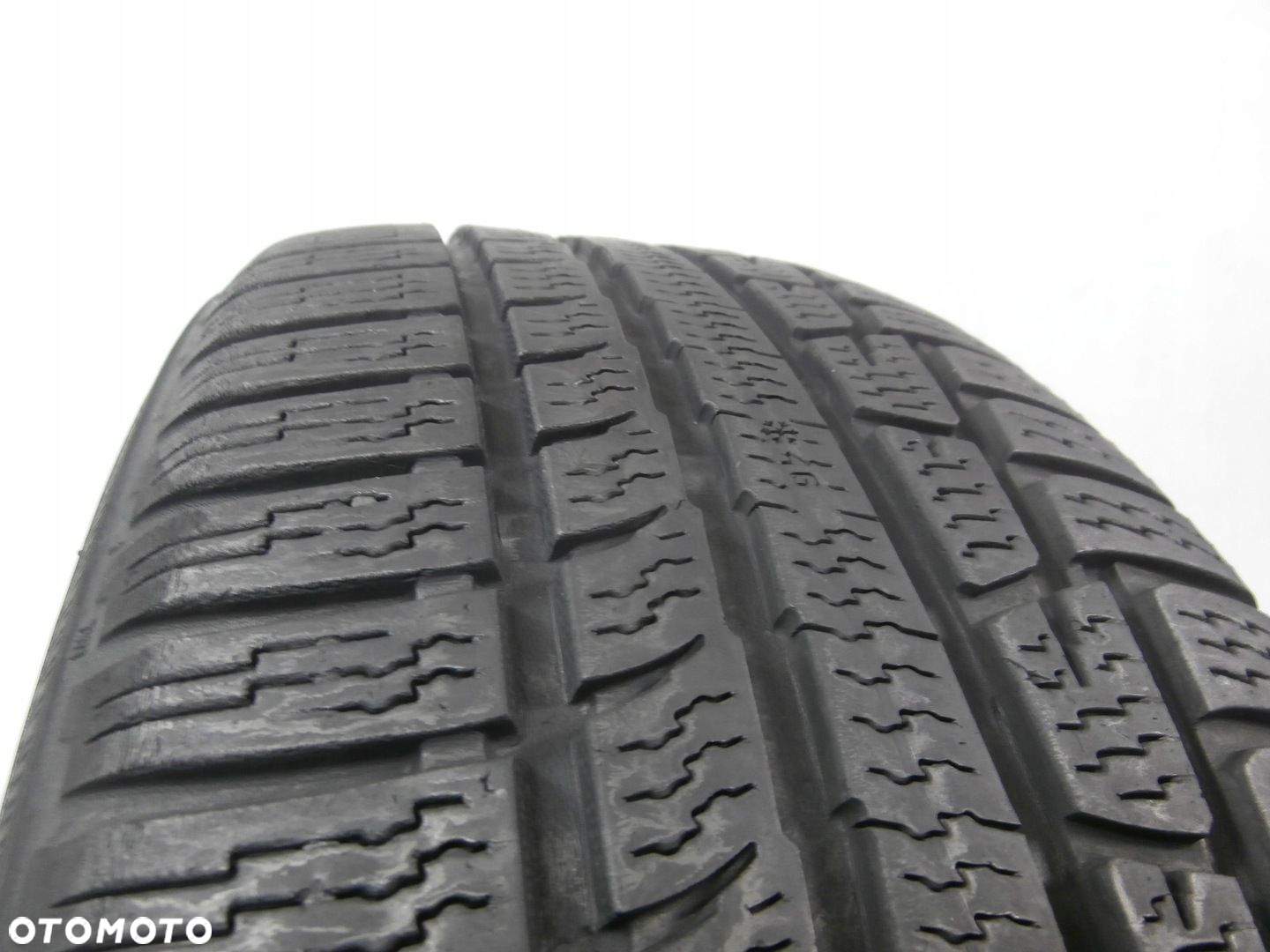 1X opona 235/55R17 NOKIAN WR A3 - 2