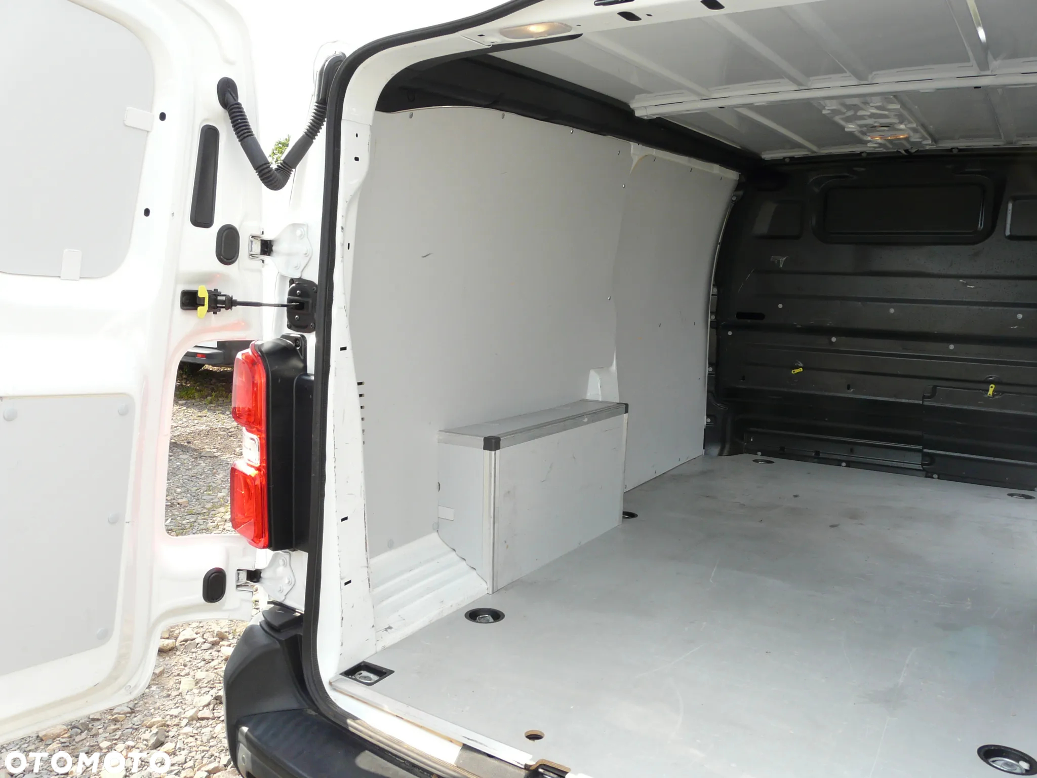 Opel Vivaro Odpowiednik Peugeot Expert - 18