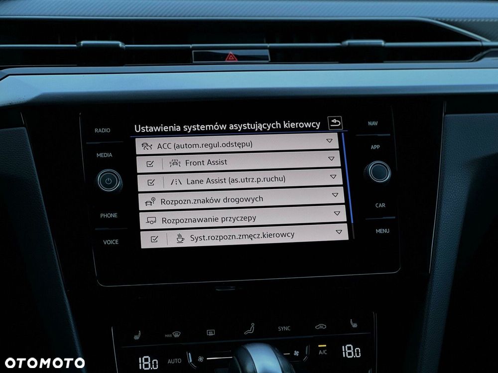 Volkswagen Arteon 2.0 TDI 4Motion R-Line DSG - 28