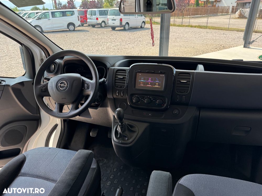 Opel Vivaro - 17