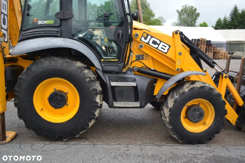 JCB 3CX - 33