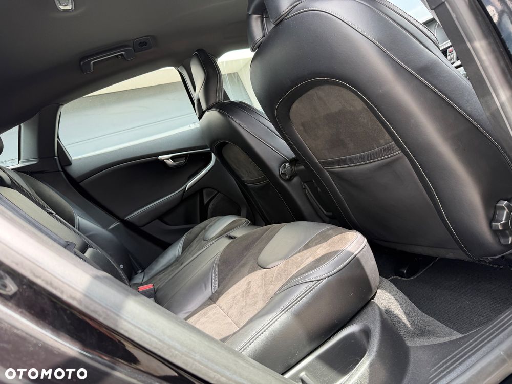 Volvo V40 D2 RDesign - 17